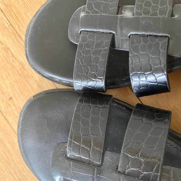 ALDO Faux Croc Chunky Gladiator Sandals - Picture 5 of 8